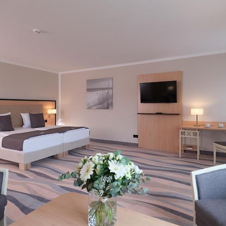 ท็อป คันทรีไลน์ เซโฮเทล กรอสเฮอร์ซอก ฟอน เมคเลนบวร์ค บอลเทนฮาเกิน Hotel บอลเทินฮาเกิน ภายนอก รูปภาพ