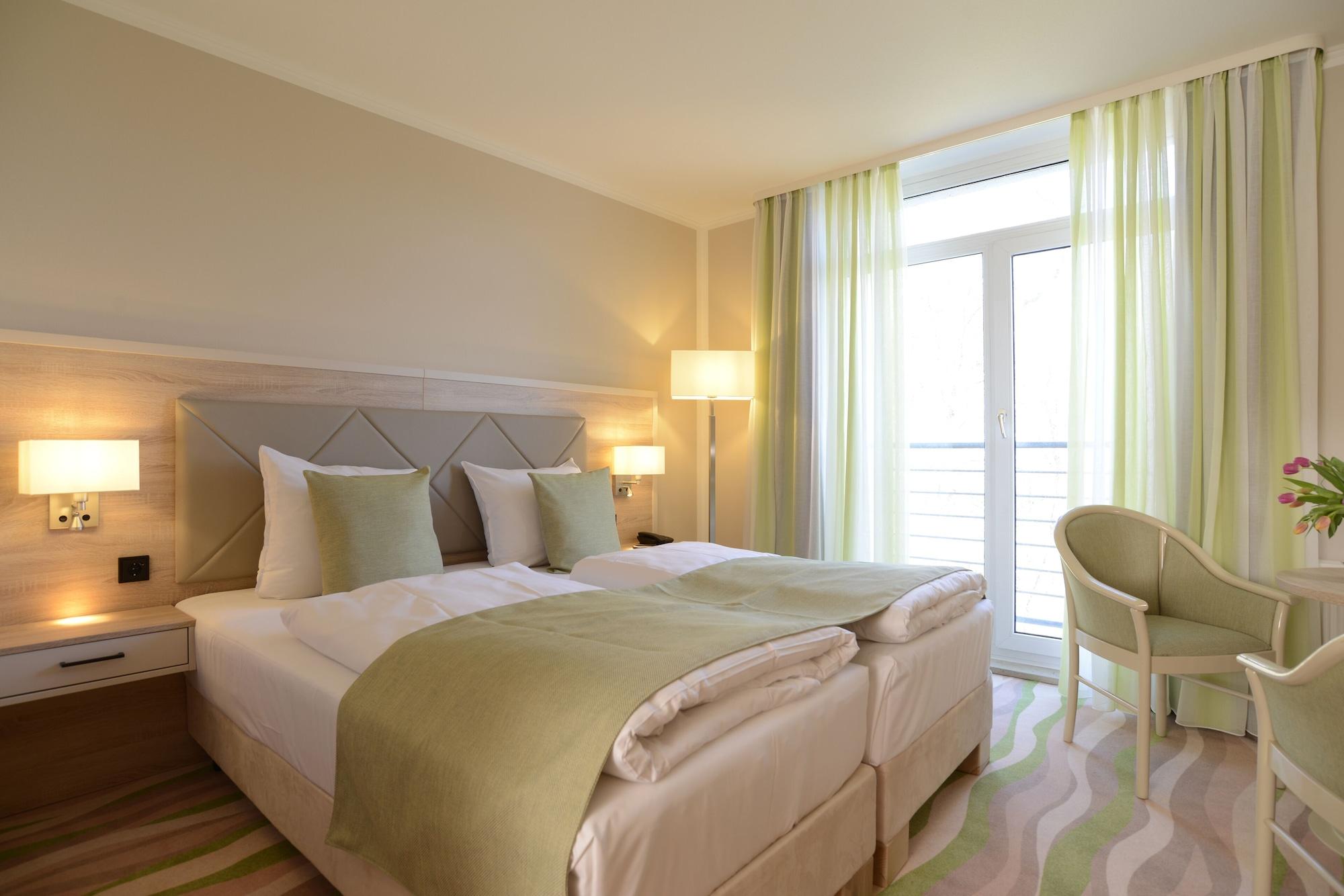 ท็อป คันทรีไลน์ เซโฮเทล กรอสเฮอร์ซอก ฟอน เมคเลนบวร์ค บอลเทนฮาเกิน Hotel บอลเทินฮาเกิน ภายนอก รูปภาพ