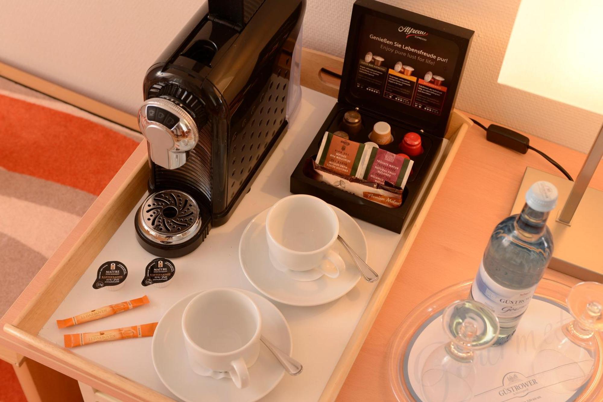 ท็อป คันทรีไลน์ เซโฮเทล กรอสเฮอร์ซอก ฟอน เมคเลนบวร์ค บอลเทนฮาเกิน Hotel บอลเทินฮาเกิน ภายนอก รูปภาพ