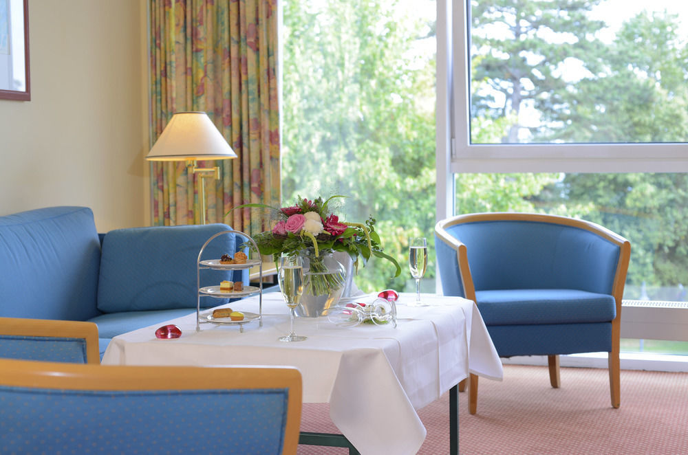 ท็อป คันทรีไลน์ เซโฮเทล กรอสเฮอร์ซอก ฟอน เมคเลนบวร์ค บอลเทนฮาเกิน Hotel บอลเทินฮาเกิน ภายนอก รูปภาพ